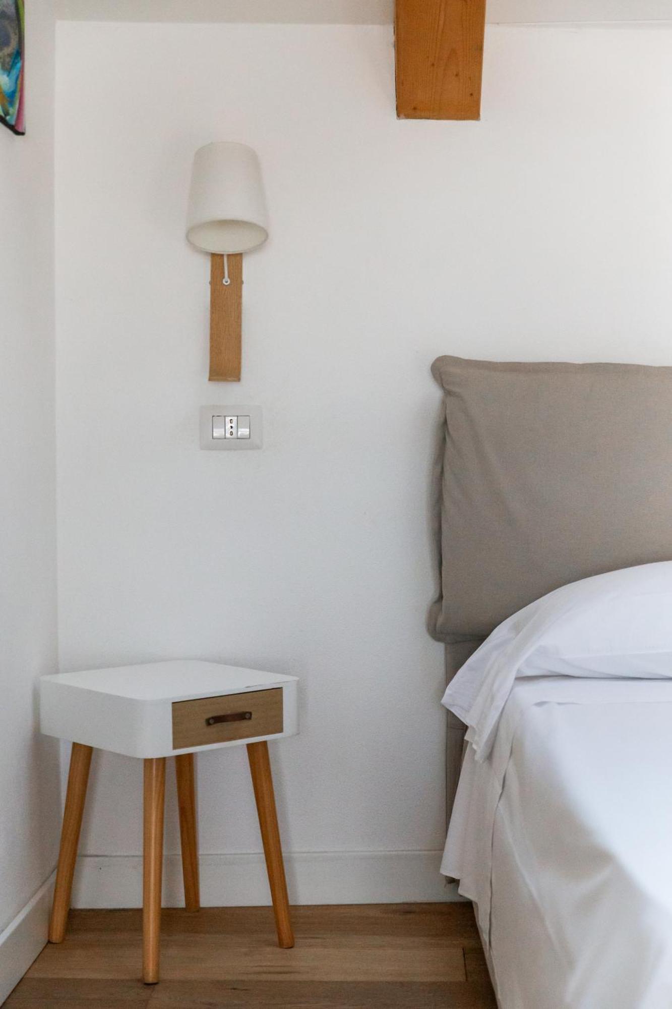 Apartment Garibaldi Loft By Dimorra Neapel
